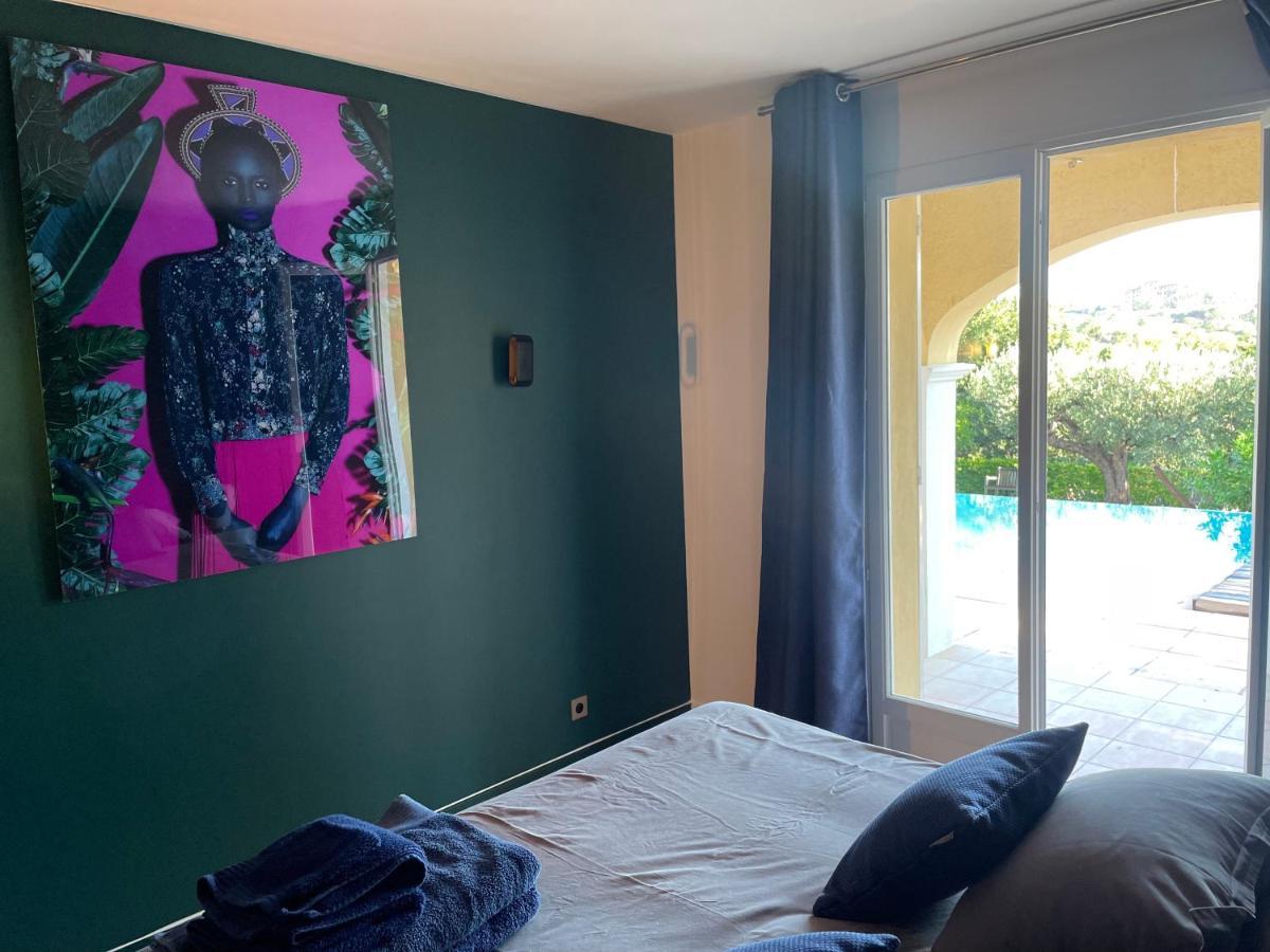 Villa Familiale Avec Vue Imprenable Saint-Raphaël Exteriör bild