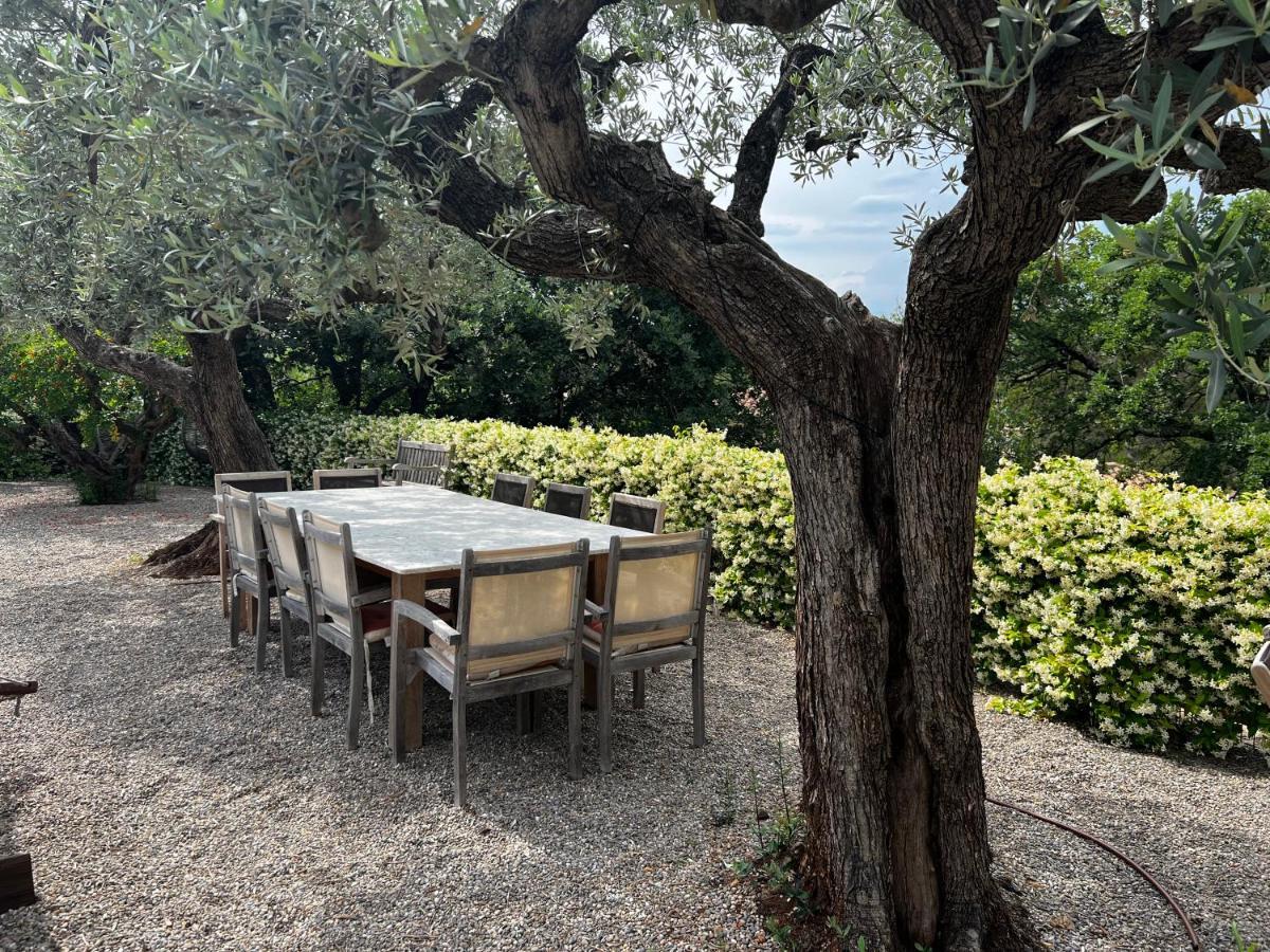 Villa Familiale Avec Vue Imprenable Saint-Raphaël Exteriör bild