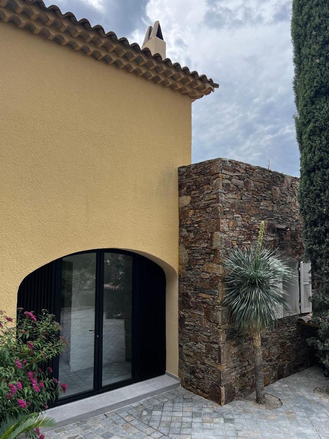 Villa Familiale Avec Vue Imprenable Saint-Raphaël Exteriör bild