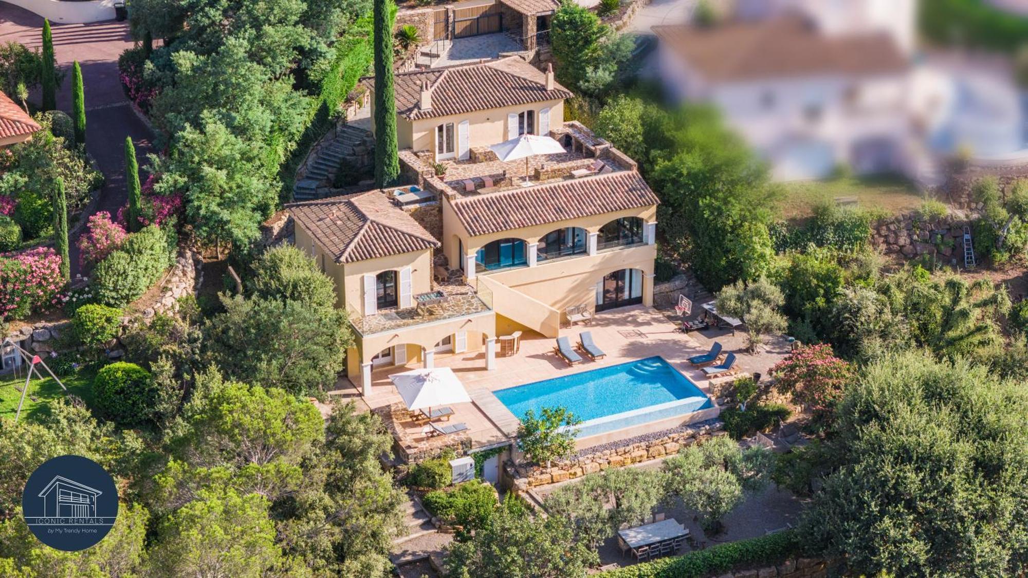 Villa Familiale Avec Vue Imprenable Saint-Raphaël Exteriör bild