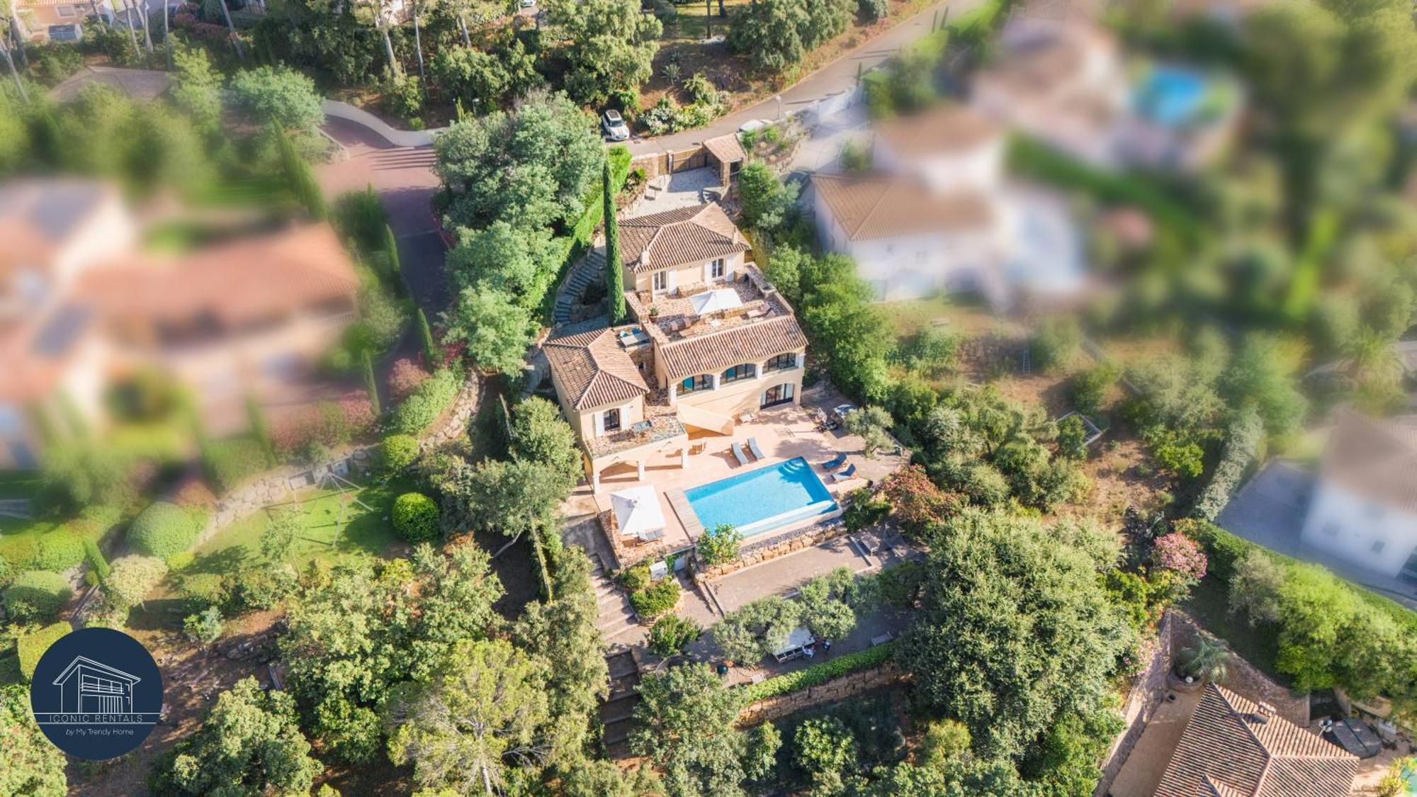 Villa Familiale Avec Vue Imprenable Saint-Raphaël Exteriör bild