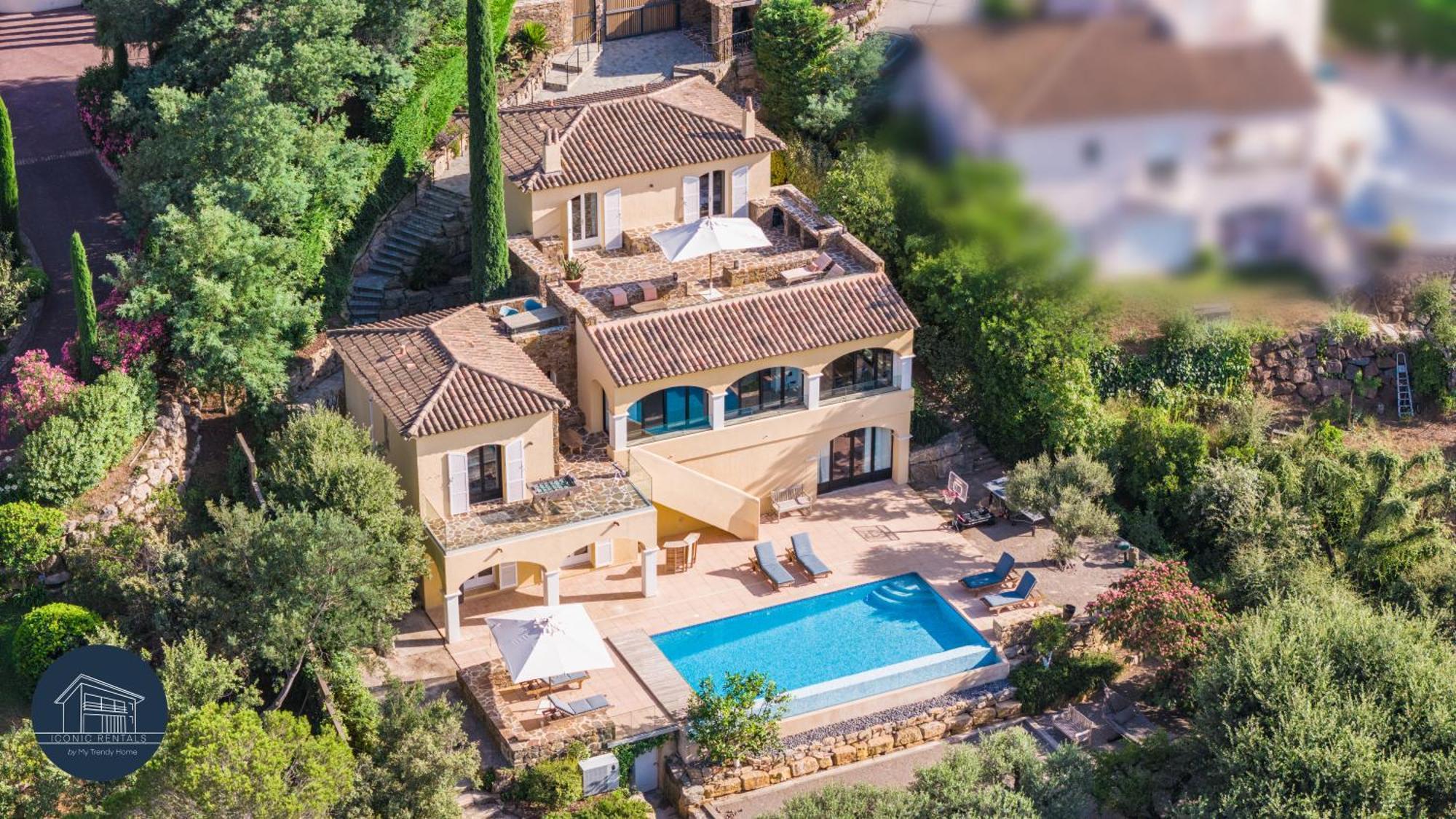 Villa Familiale Avec Vue Imprenable Saint-Raphaël Exteriör bild