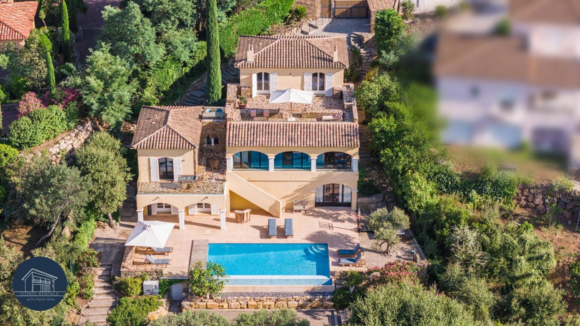Villa Familiale Avec Vue Imprenable Saint-Raphaël Exteriör bild
