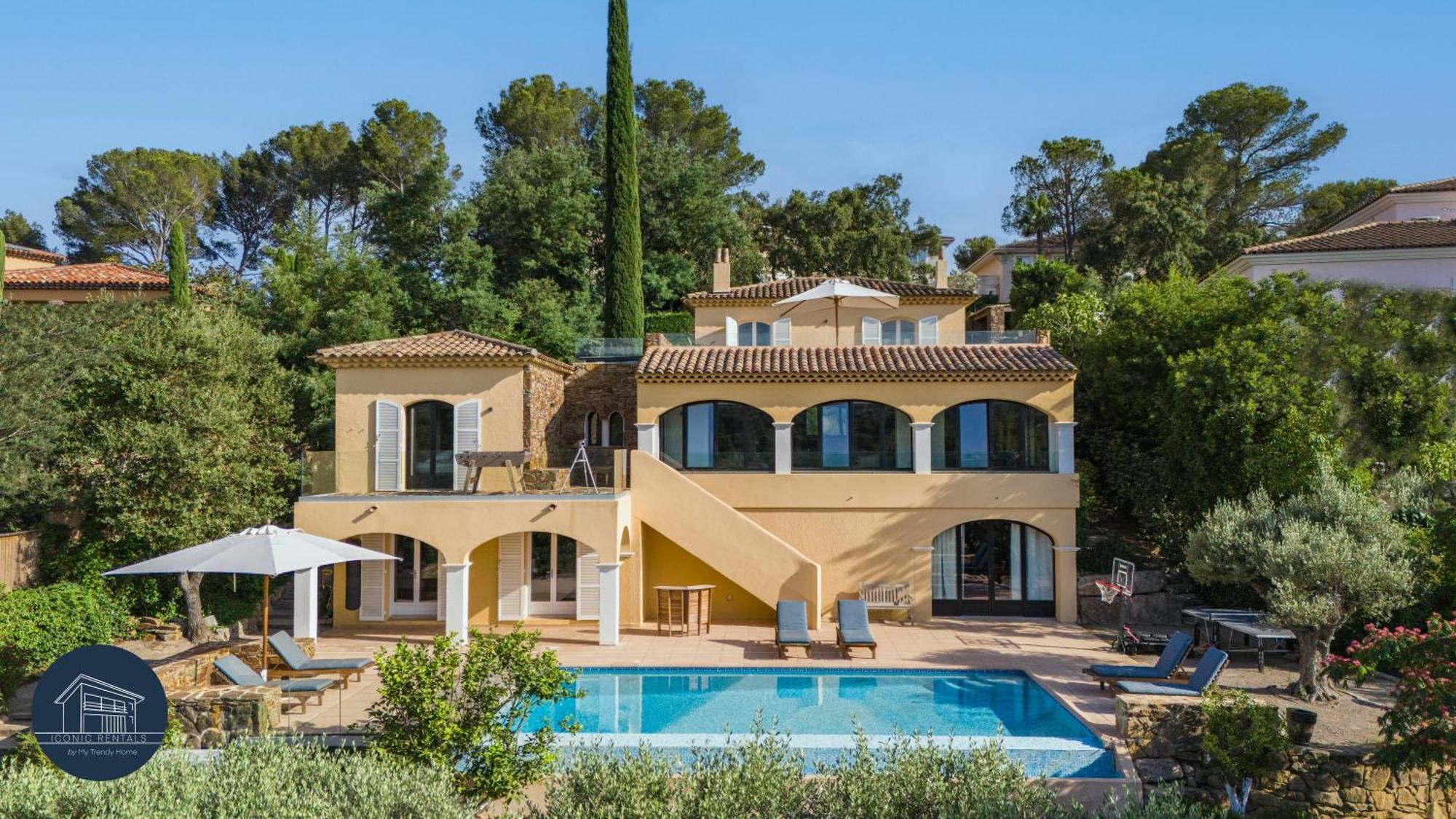 Villa Familiale Avec Vue Imprenable Saint-Raphaël Exteriör bild