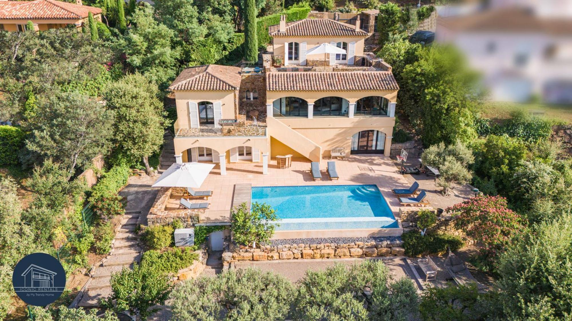 Villa Familiale Avec Vue Imprenable Saint-Raphaël Exteriör bild
