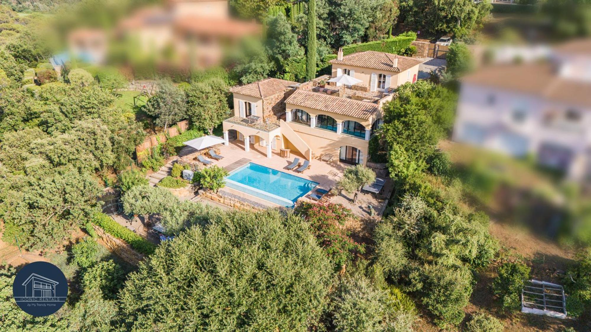 Villa Familiale Avec Vue Imprenable Saint-Raphaël Exteriör bild