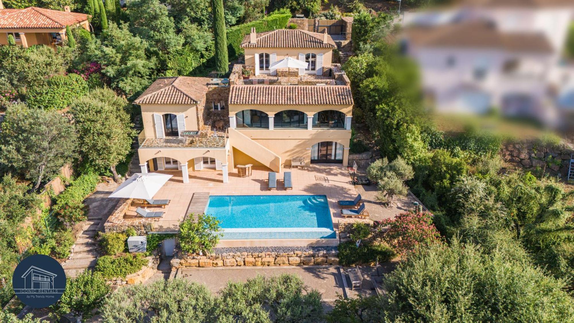 Villa Familiale Avec Vue Imprenable Saint-Raphaël Exteriör bild
